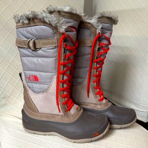 EUC The North Face Shellista Lace Boots. Vintage Khaki /Spicy Orange